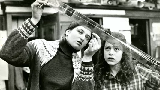 Susan Meiselas, teaching elementary school student, South Bronx, New York, 1972. Photograph by Community Resources Institute.